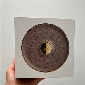 Brown and Gold Jolic Speaker